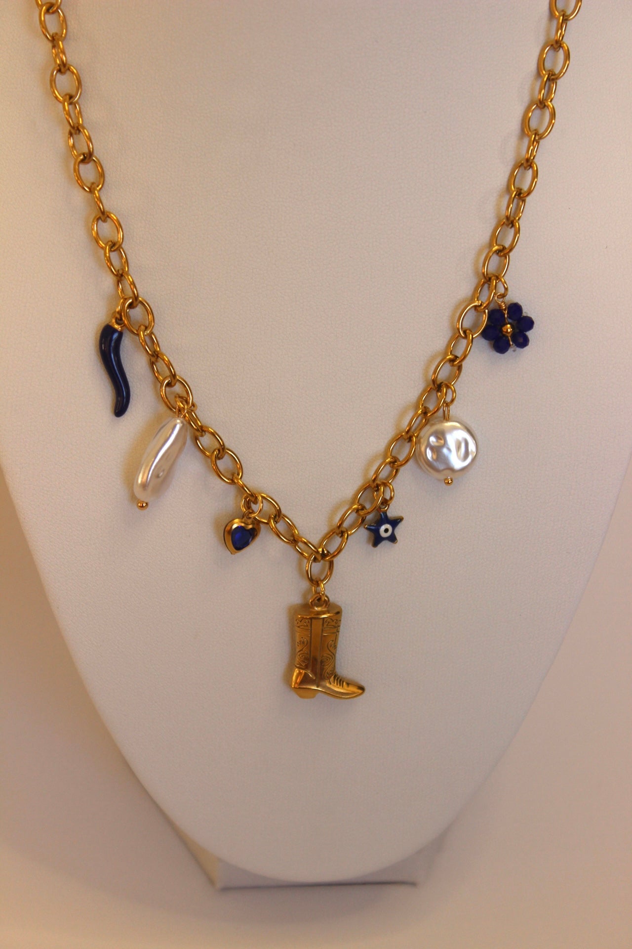 Charms Necklace Bota