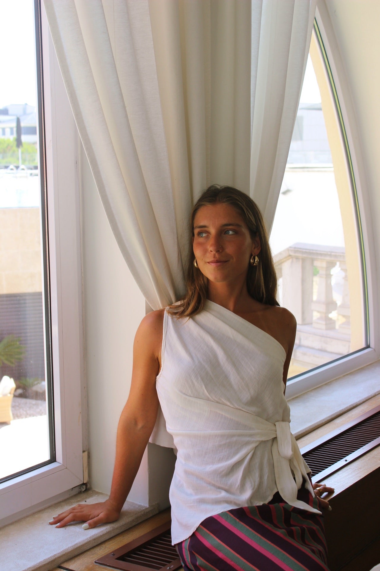 Top Amelia Branco