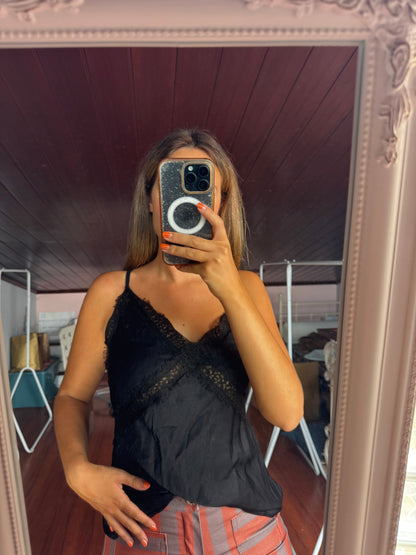 Top Renda Preto